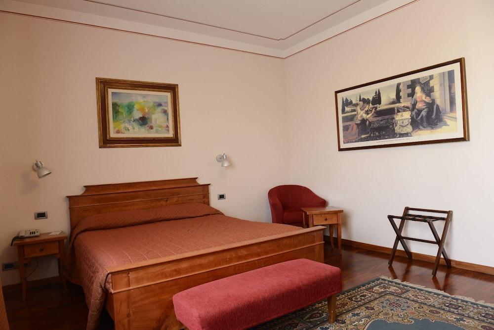 Hotel Rutiliano 피엔자 외부 사진