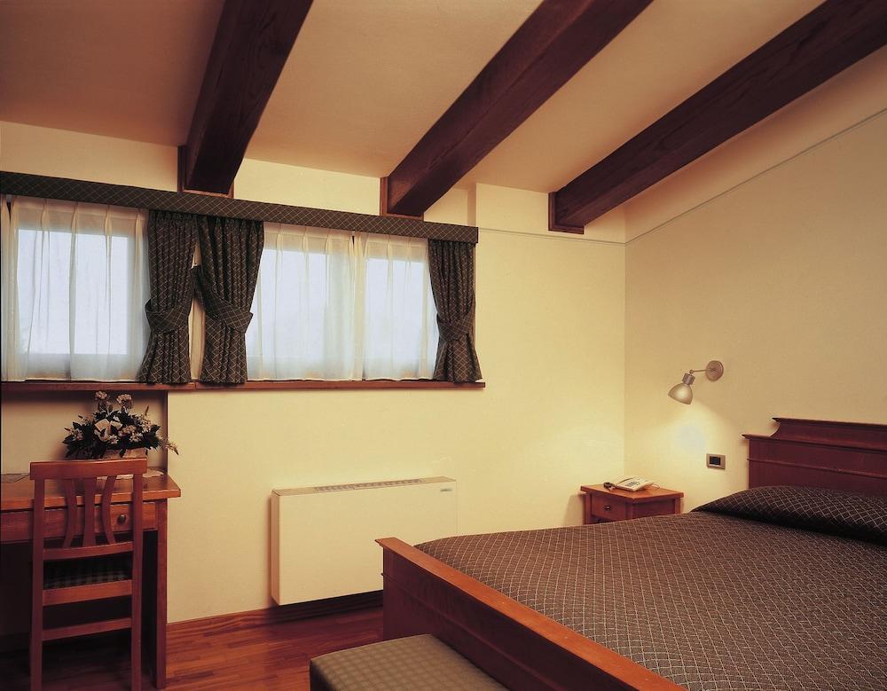 Hotel Rutiliano 피엔자 외부 사진