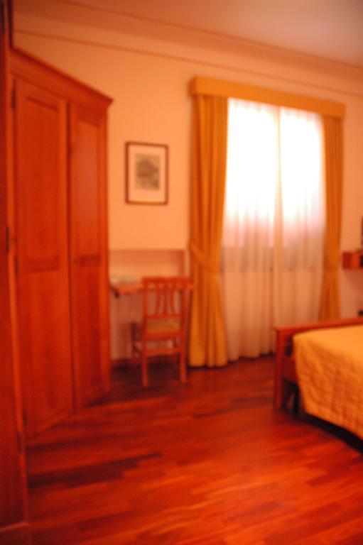 Hotel Rutiliano 피엔자 객실 사진