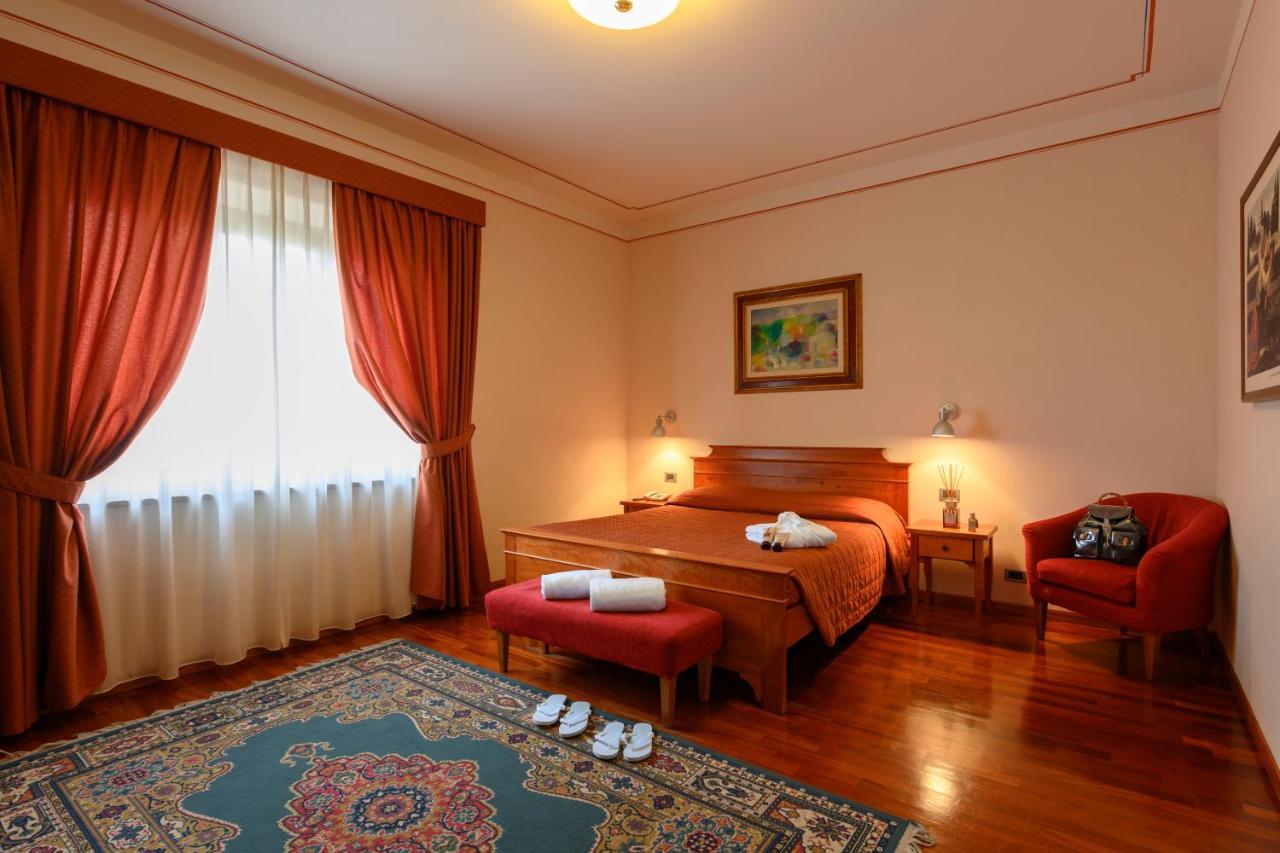 Hotel Rutiliano 피엔자 외부 사진